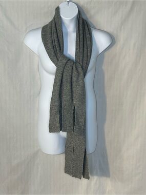 XCVI Scarf Mirelli Slate Heathered Gray Ribbed Open Slits at Bottom OS👍